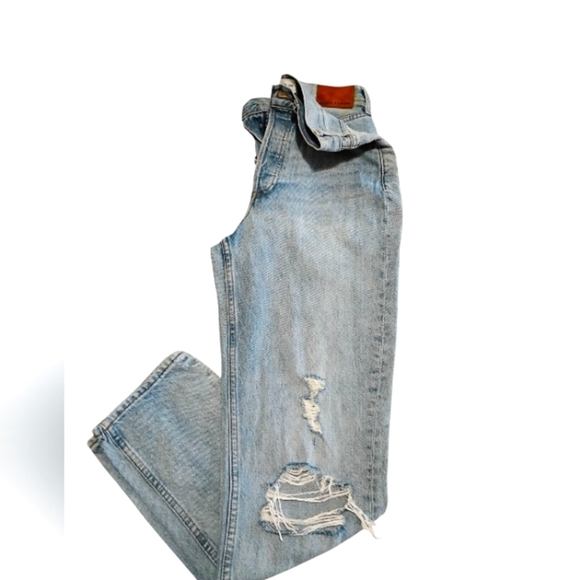 Denim Forum | The BF Highrise Loose 28L  Aritzia Distressed Woman Jean | Size 26 - Picture 16 of 16